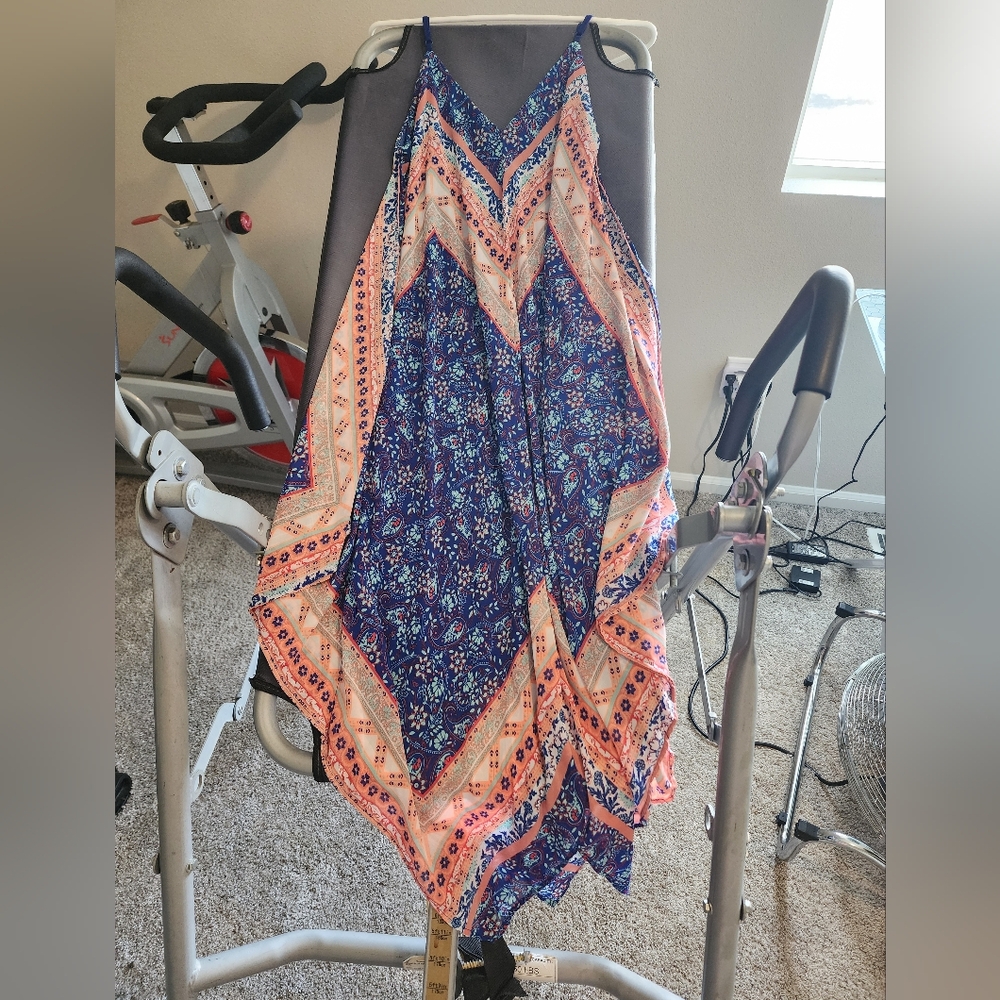 Size L hankerchief dress - Picture 2 of 4